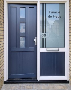 Raamfolie voordeur triple stripes